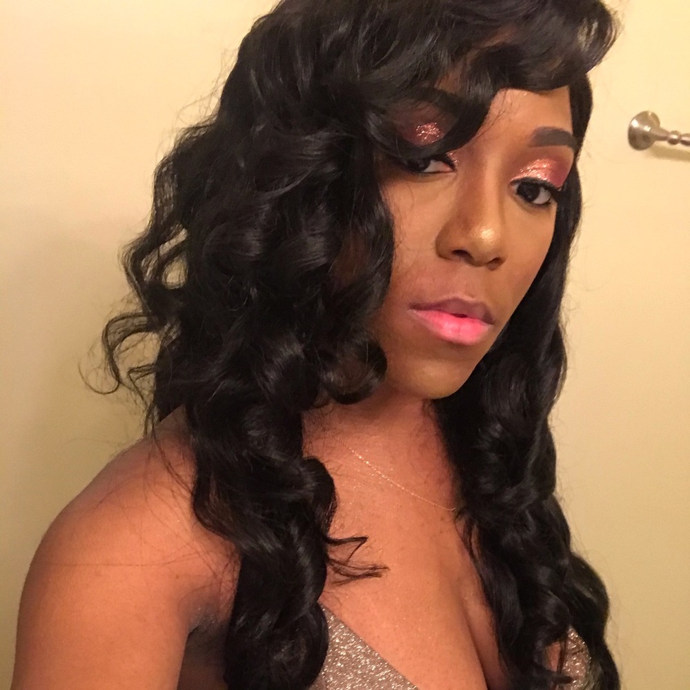 Meet your Posher, Symone